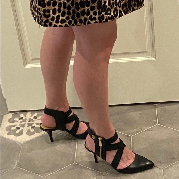 Michael Kors Meadow Mid - Picture 10 of 10